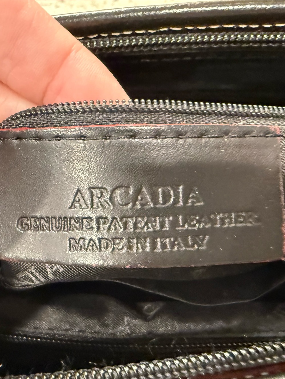 Arcadia EUC Black Patent Tote w/Embossed Logo - Picture 7 of 7